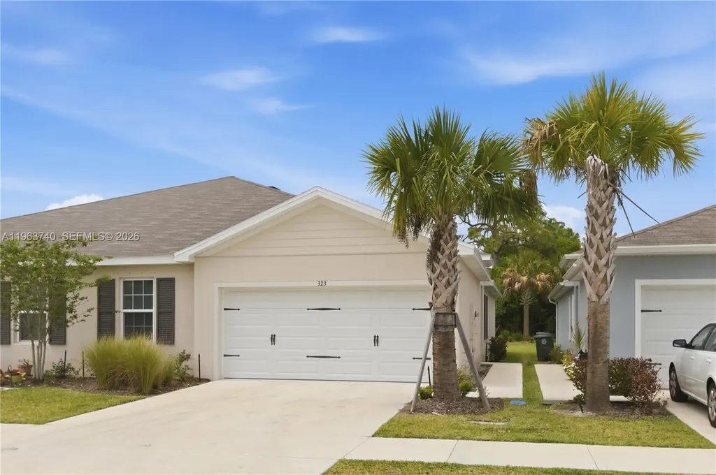 323 Raspberry Road Fort Pierce FL 34981