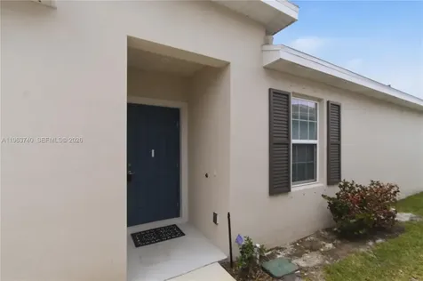 323 Raspberry Road Fort Pierce FL 34981