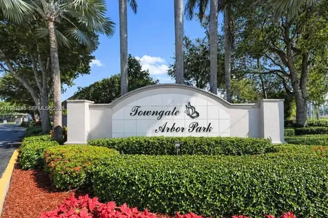 2467 SE 19th Street Homestead FL 33035