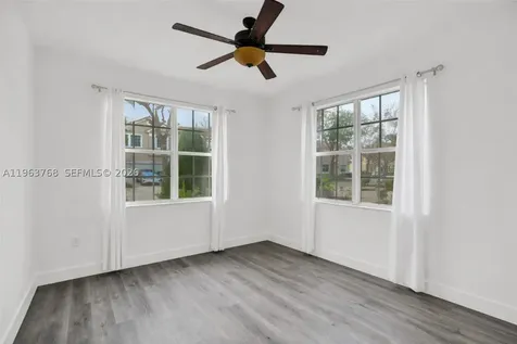 4253 SW 124th Terrace Miramar FL 33027