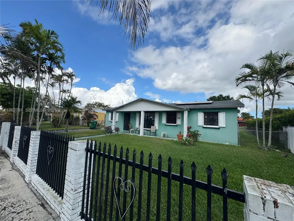 10551 SW 141st Drive Miami FL 33176