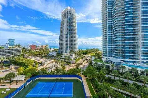 400 S Pointe Drive Miami Beach FL 33139