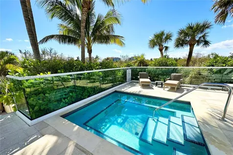 400 S Pointe Drive Miami Beach FL 33139