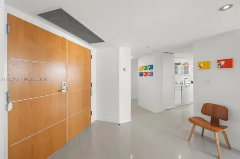 400 S Pointe Drive Miami Beach FL 33139