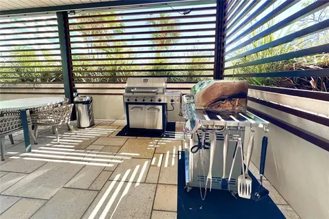 400 S Pointe Drive Miami Beach FL 33139