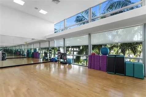 2950 NE 188th Street Aventura FL 33180