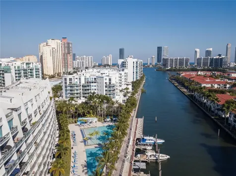 2950 NE 188th Street Aventura FL 33180