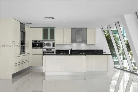 2950 NE 188th Street Aventura FL 33180
