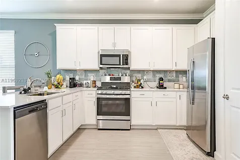 797 SE Bloomfield Road Port St. Lucie FL 34984