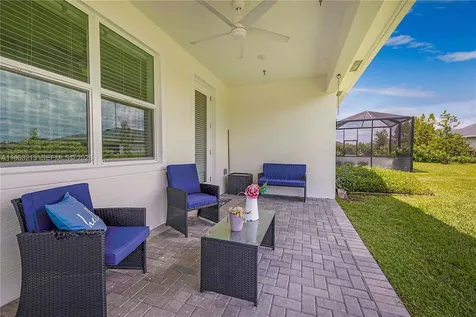 797 SE Bloomfield Road Port St. Lucie FL 34984