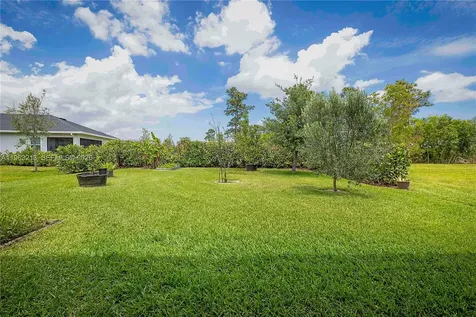 797 SE Bloomfield Road Port St. Lucie FL 34984