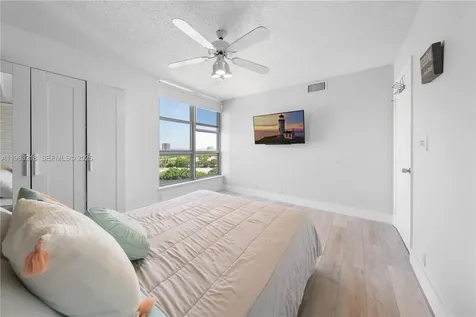 3530 Mystic Pointe Drive Aventura FL 33180