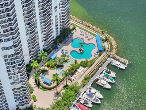 3530 Mystic Pointe Drive Aventura FL 33180