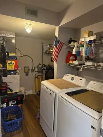 2981 N Nob Hill Road Sunrise FL 33322