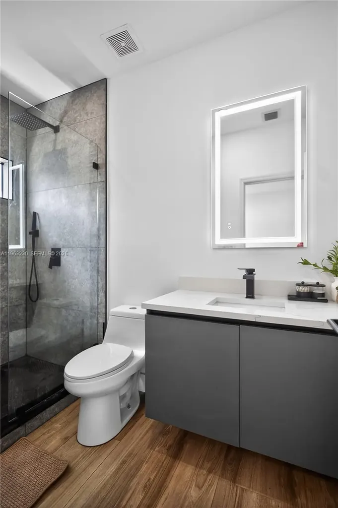 913 NE 15th Street Fort Lauderdale FL 33304