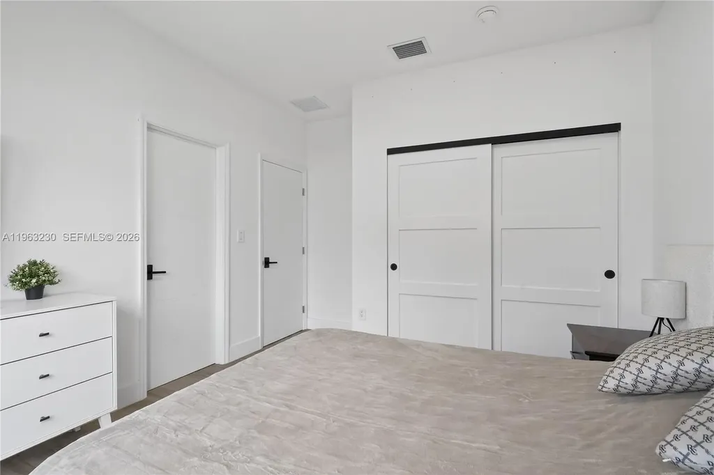 913 NE 15th Street Fort Lauderdale FL 33304