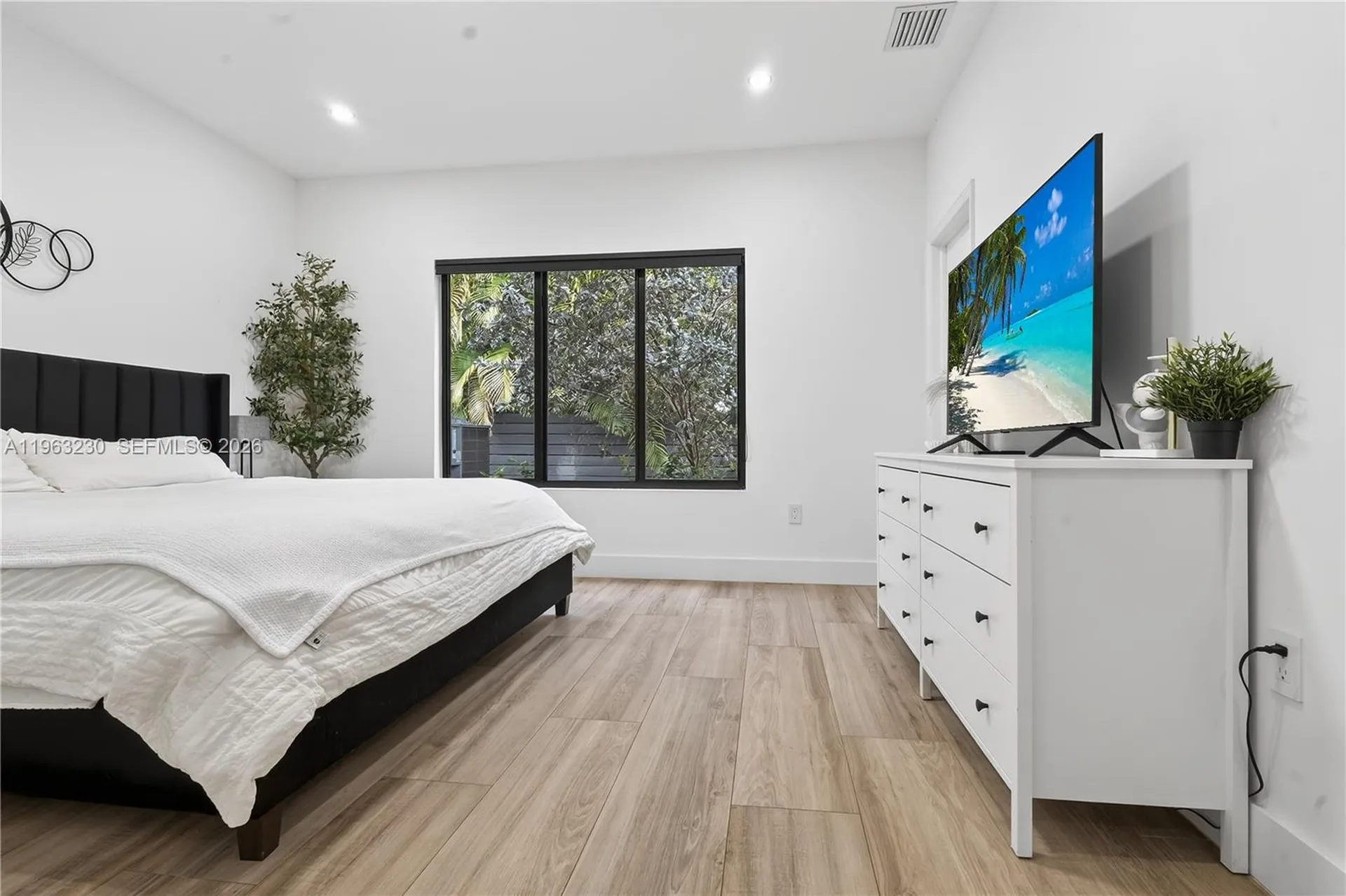 913 NE 15th Street Fort Lauderdale FL 33304