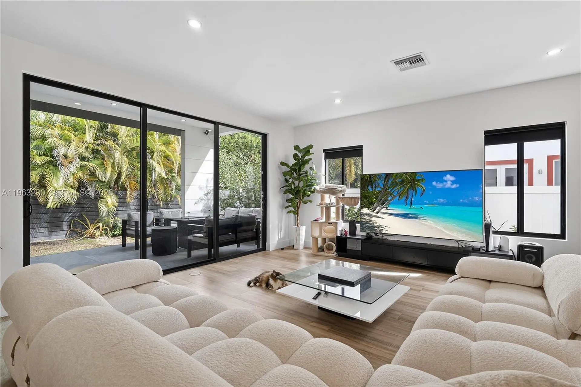 913 NE 15th Street Fort Lauderdale FL 33304