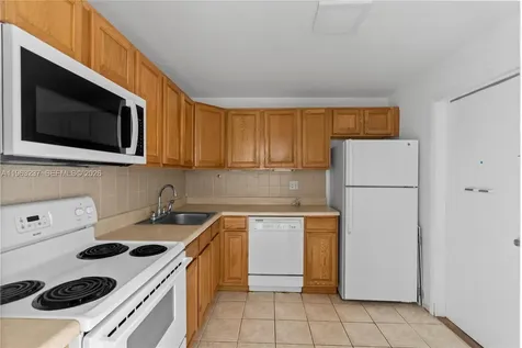 1410 S Ocean Drive Hollywood FL 33019