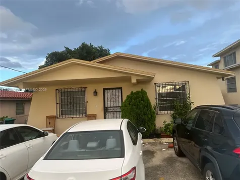 733 NW 33rd Avenue Miami FL 33125
