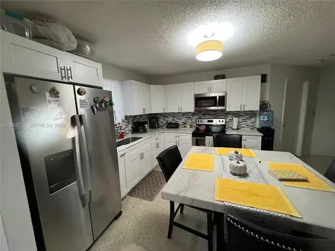 733 NW 33rd Avenue Miami FL 33125