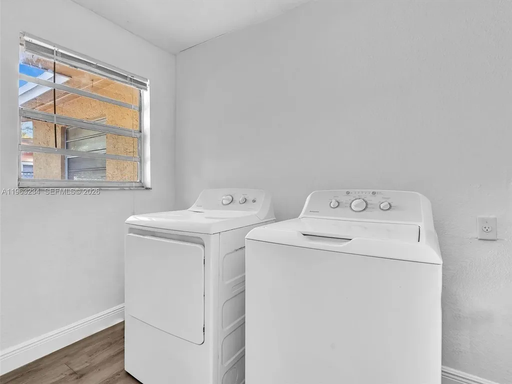 2512 NW 9th Place Fort Lauderdale FL 33311
