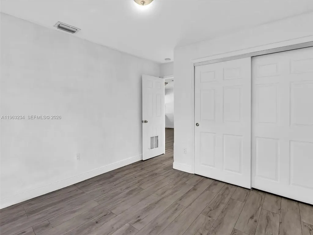 2512 NW 9th Place Fort Lauderdale FL 33311