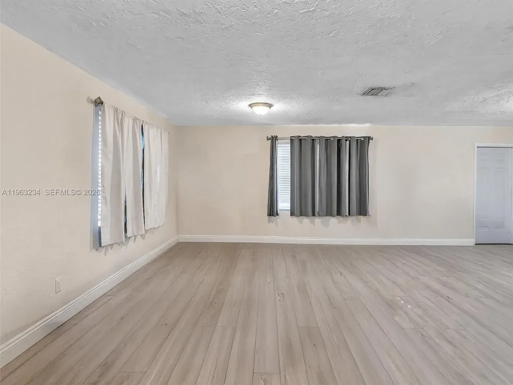 2512 NW 9th Place Fort Lauderdale FL 33311