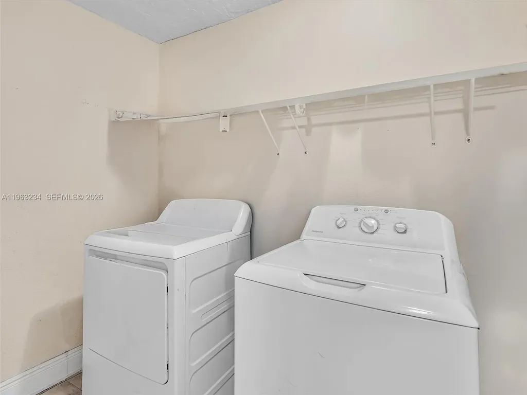 2512 NW 9th Place Fort Lauderdale FL 33311