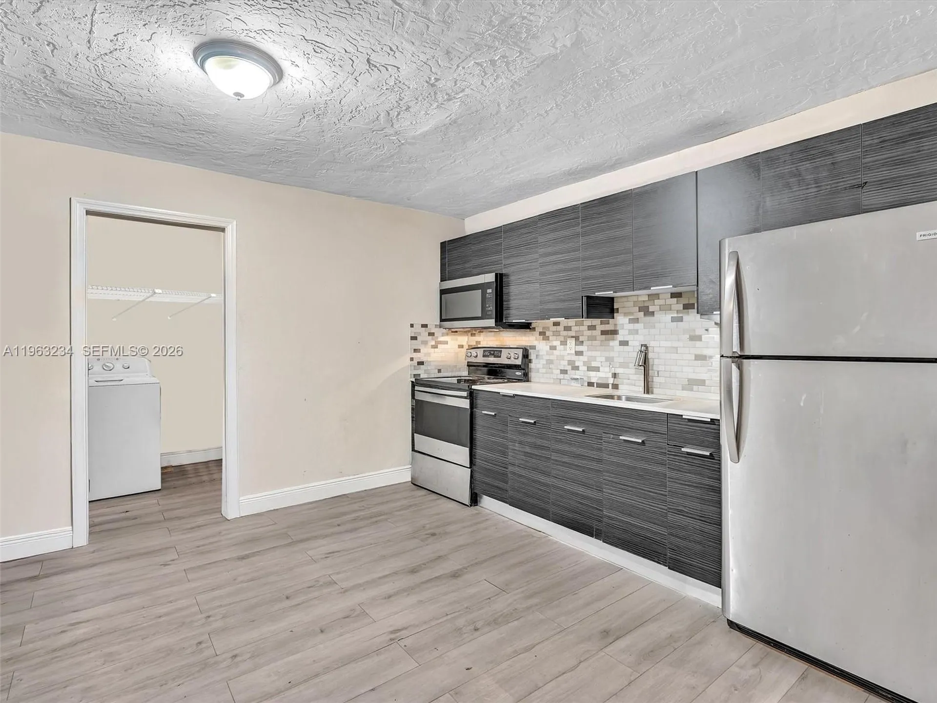 2512 NW 9th Place Fort Lauderdale FL 33311