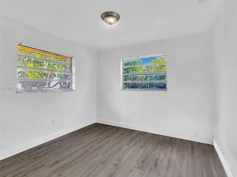 2512 NW 9th Place Fort Lauderdale FL 33311