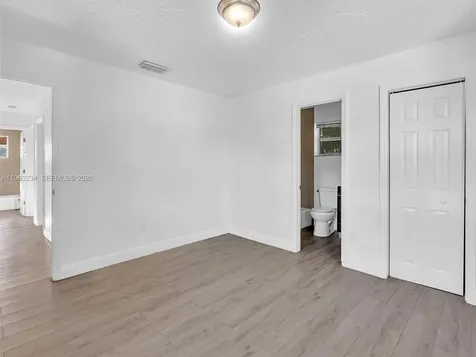 2512 NW 9th Place Fort Lauderdale FL 33311