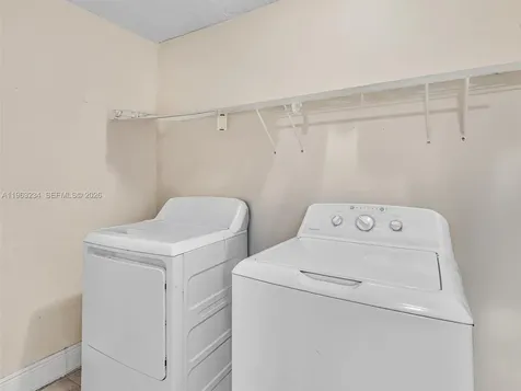 2512 NW 9th Place Fort Lauderdale FL 33311
