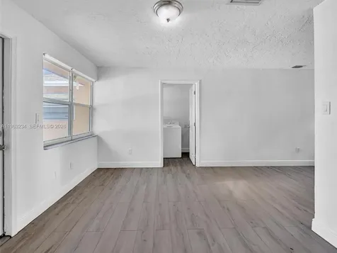 2512 NW 9th Place Fort Lauderdale FL 33311