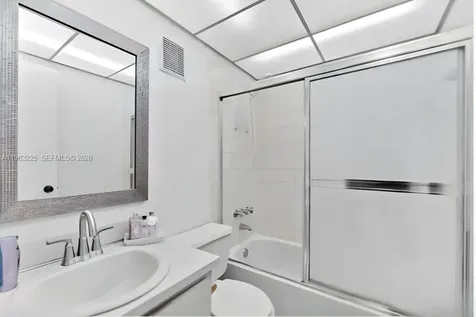 6708 NW 193rd Terrace Hialeah FL 33015