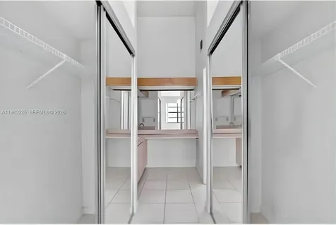 6708 NW 193rd Terrace Hialeah FL 33015