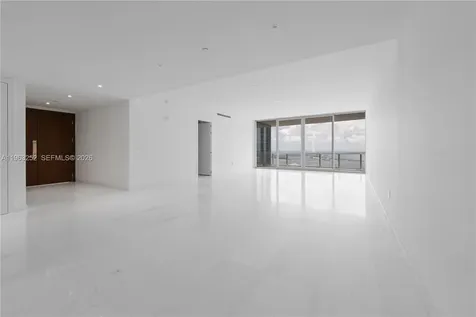 300 Biscayne Boulevard Way Miami FL 33131