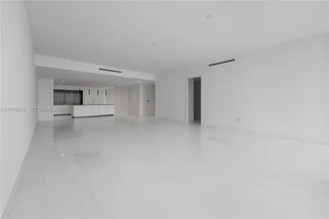 300 Biscayne Boulevard Way Miami FL 33131