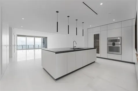 300 Biscayne Boulevard Way Miami FL 33131