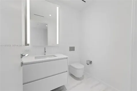 300 Biscayne Boulevard Way Miami FL 33131