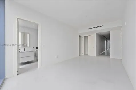 300 Biscayne Boulevard Way Miami FL 33131