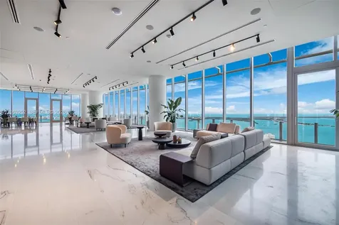 300 Biscayne Boulevard Way Miami FL 33131
