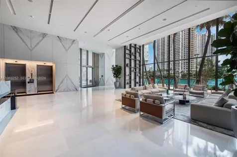 300 Biscayne Boulevard Way Miami FL 33131