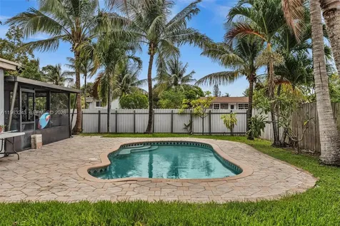 14902 SW 297th Terrace Homestead FL 33033