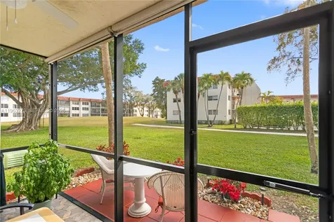691 S Hollybrook Drive Pembroke Pines FL 33025