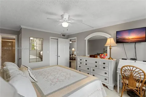 691 S Hollybrook Drive Pembroke Pines FL 33025