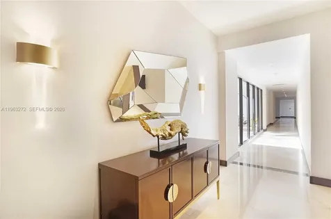 20505 E Country Club Drive Aventura FL 33180