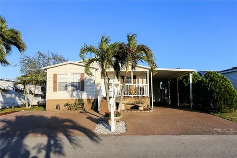 2228 SW 83rd Avenue Davie FL 33324