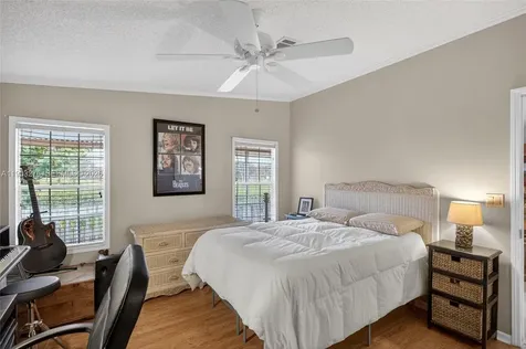 2228 SW 83rd Avenue Davie FL 33324
