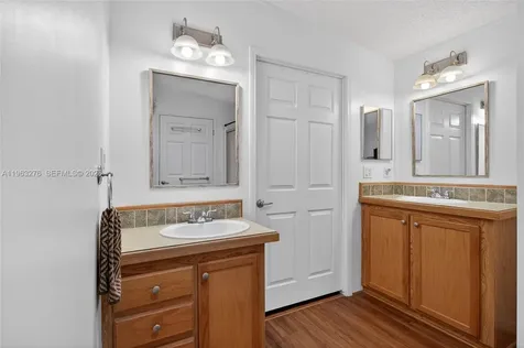 2228 SW 83rd Avenue Davie FL 33324
